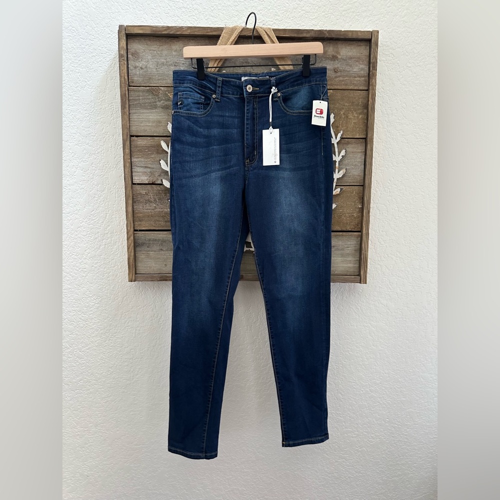 Kancan Buckle exclusive skinny Women's Blue Jeans Size 11/29 NWT